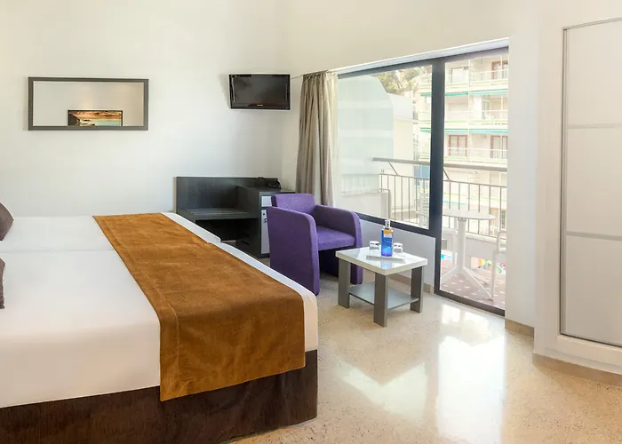 Hotel Gran Delfin 4*