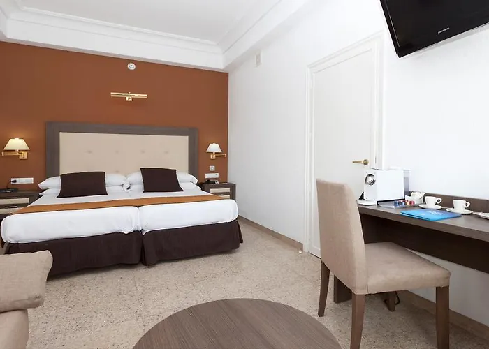 Gran Delfin מלון 4*