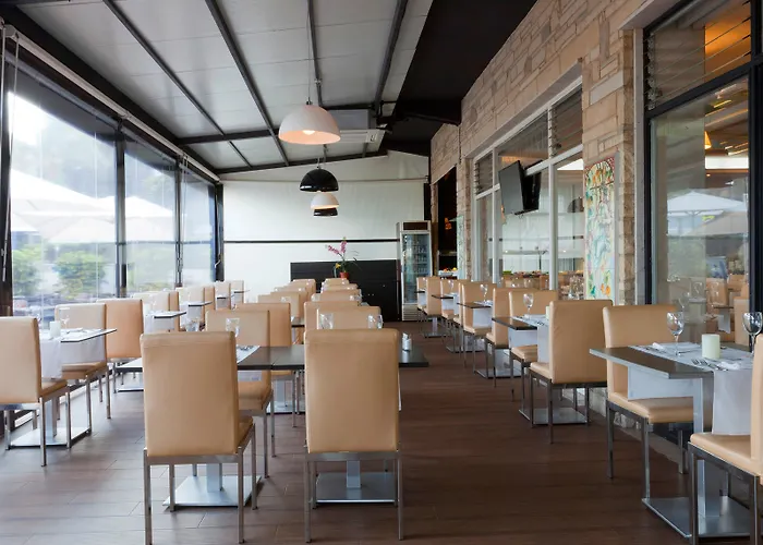 מלון Gran Delfin 4*