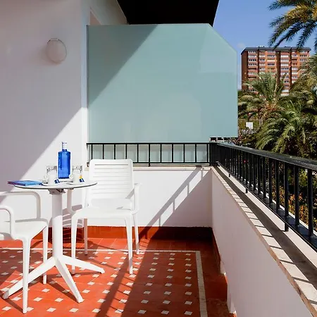 Hotell Gran Delfin 4*